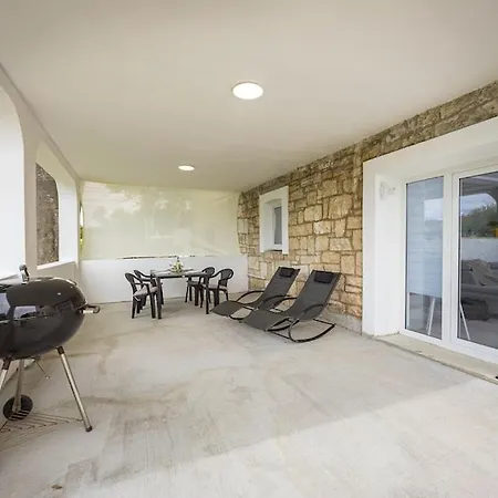 Apartman Olive Garden 3 Km From Center And 4 Km From The *