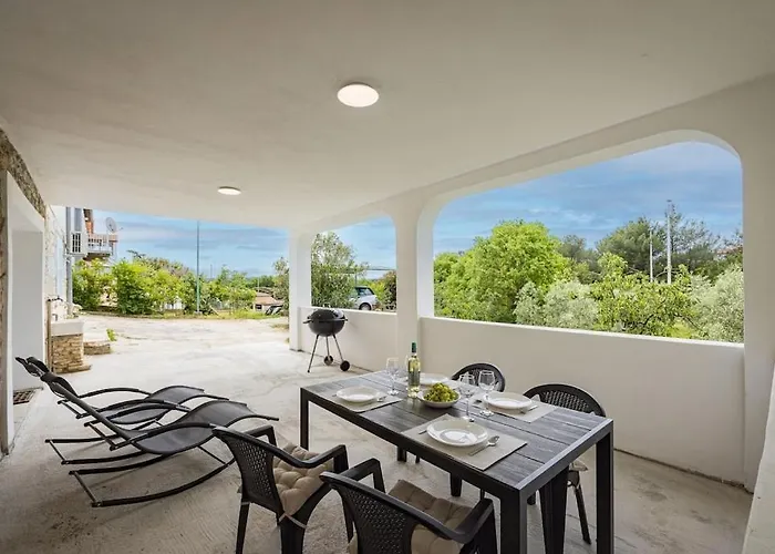 Apartment Olive Garden 3 Km From Center And 4 Km From The