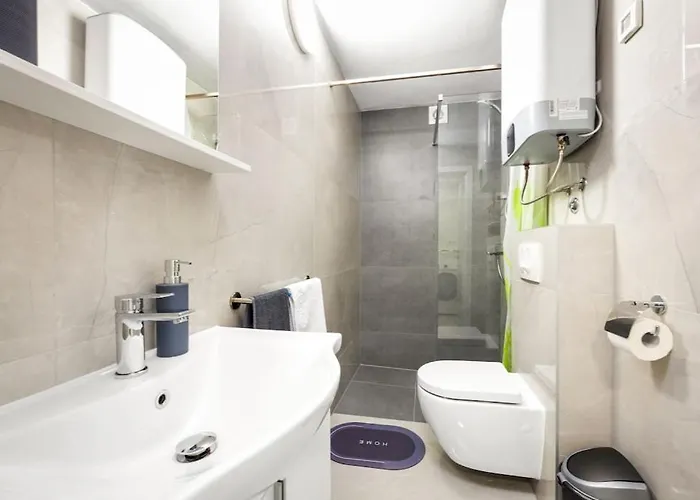 Olive Garden 3 Km From Center And 4 Km From The * Pula