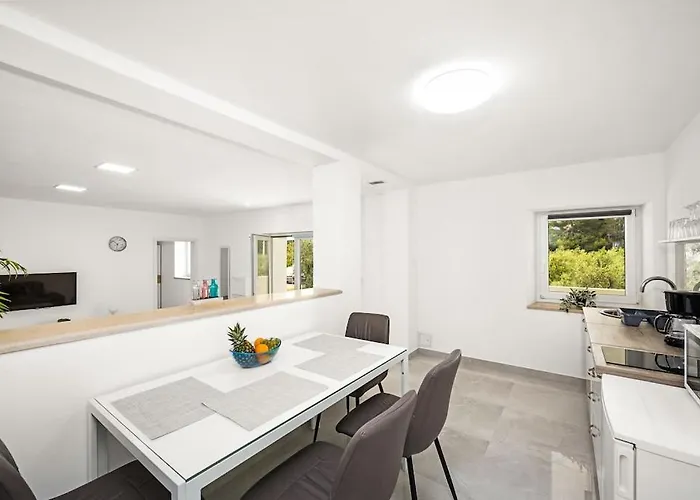 Appartement Olive Garden 3 Km From Center And 4 Km From The Pula
